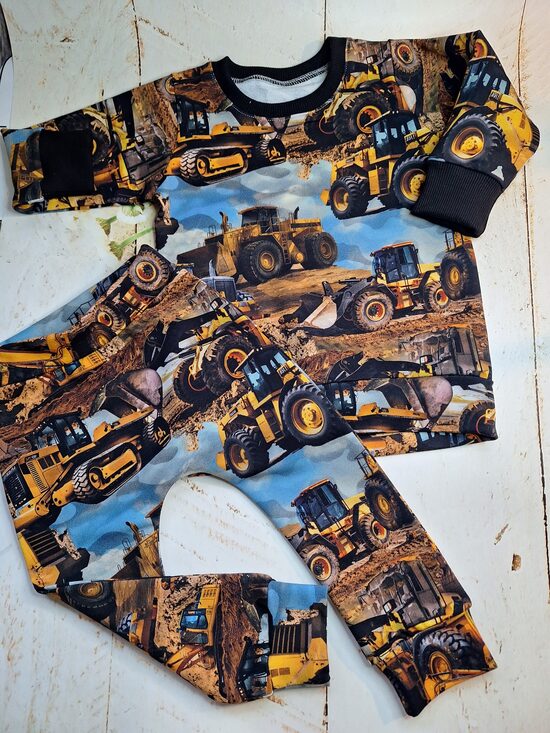 Džemperis+ bikses 86 izmērs