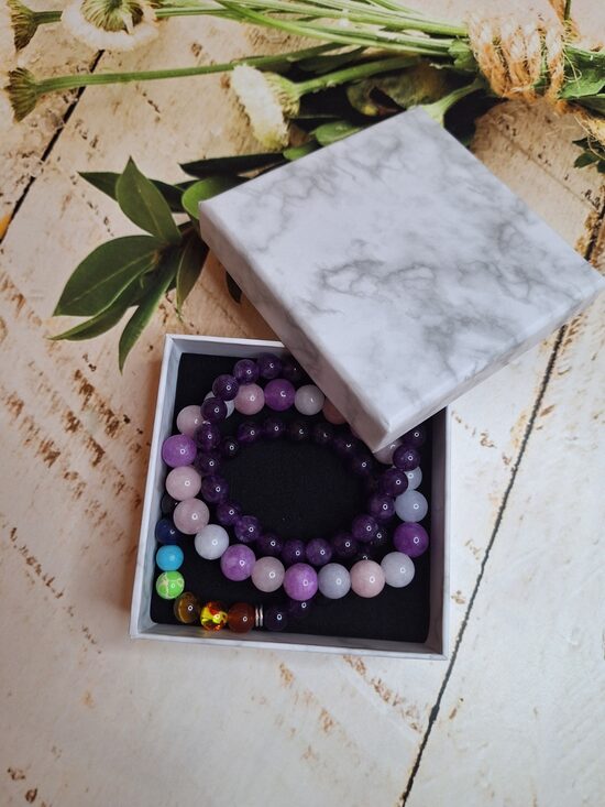 3 Rokassprādzes kastītē