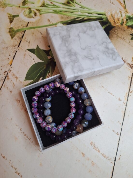 3 Rokassprādzes kastītē